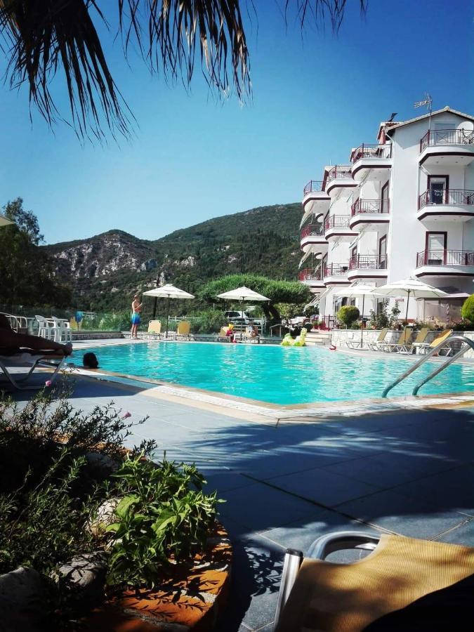 Hotelsunnybeachgr Perdika  Eksteriør billede