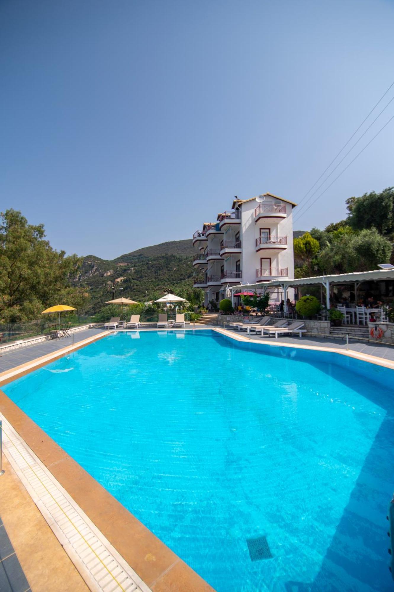 Hotelsunnybeachgr Perdika  Eksteriør billede