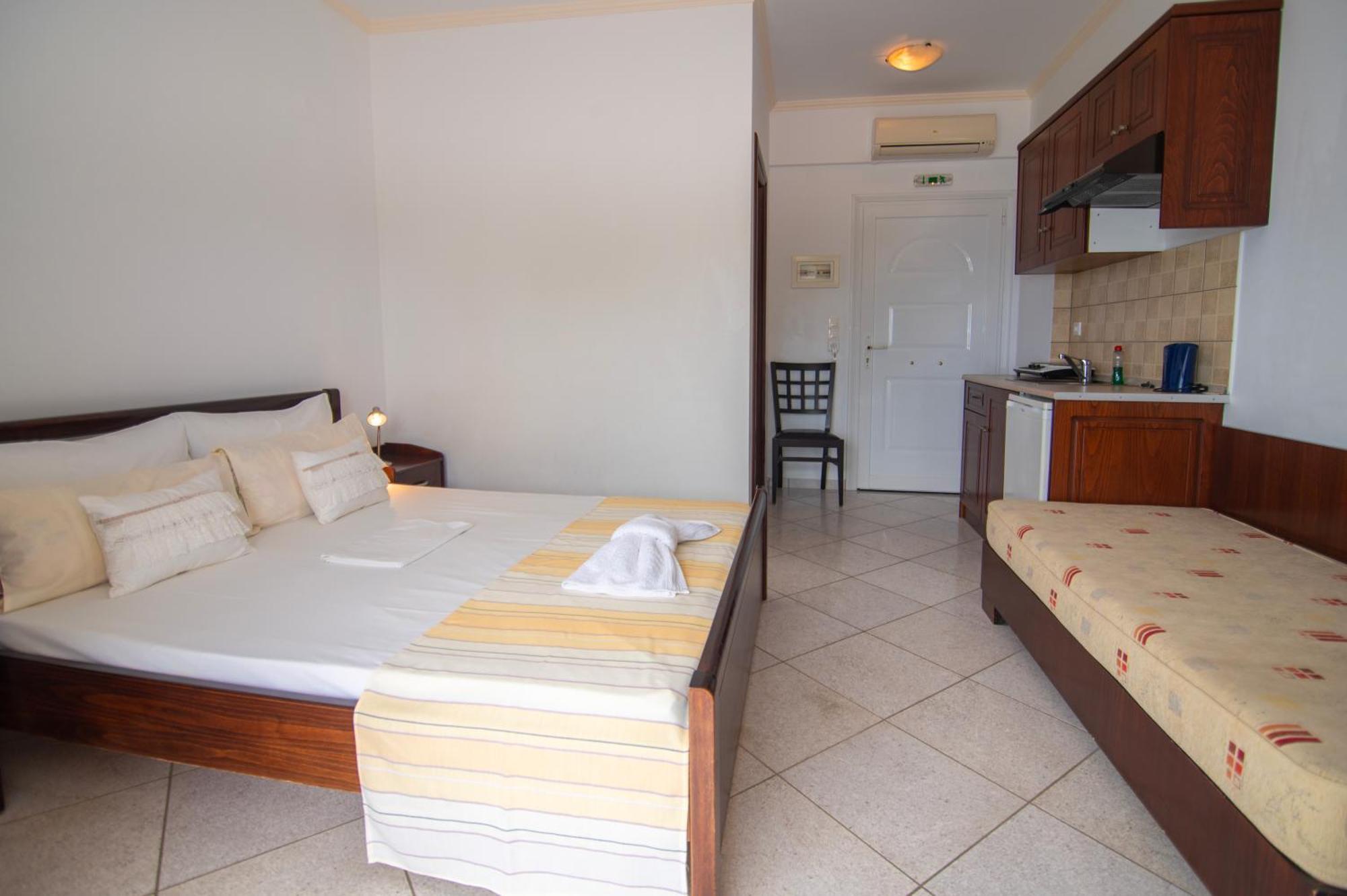 Hotelsunnybeachgr Perdika  Eksteriør billede